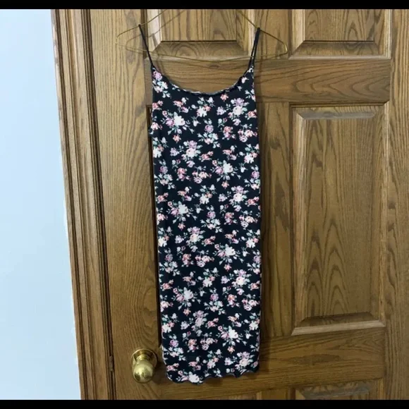 Dress - Picture 1 of 1